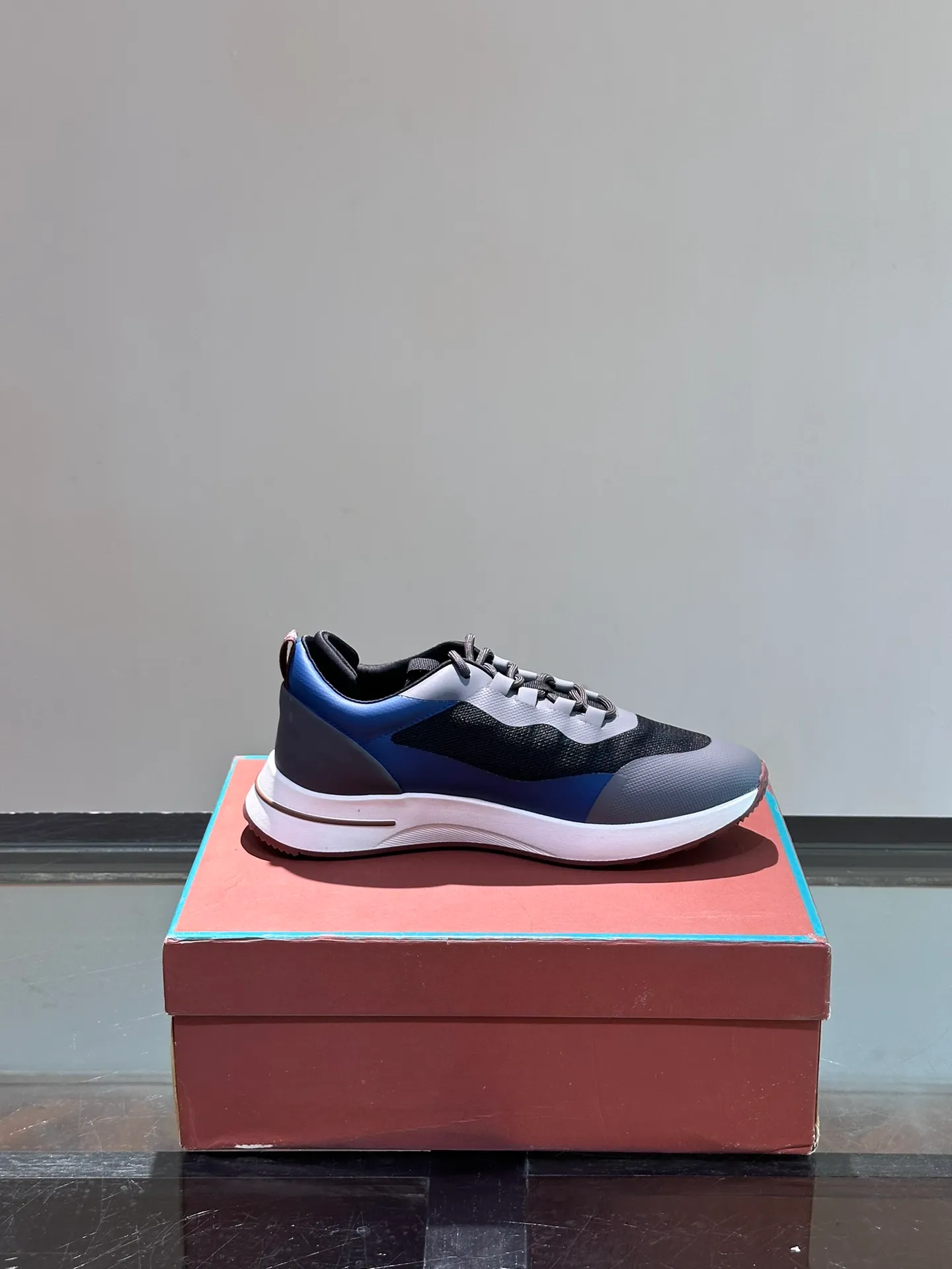 Men's Men's Shoes 💰p560 "Loro Men's Shoes 💰piana" niche Loro classic jogging shoes, men's lace-up casual shoes and sneakers, high-quality lightweight and comfortable fabrics, suitable for outdoor leisure, the color scheme is young and energetic, and it looks great with sportswear or casual suits! Size: 39-45 (46 customized)